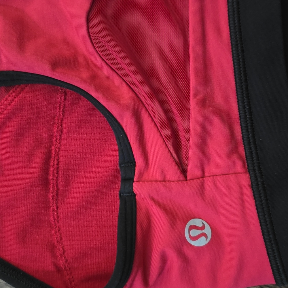 LULULEMON Athletica Sz 4 Women's Red and Black‎ Sports Bra Sheer Straps - Picture 4 of 5